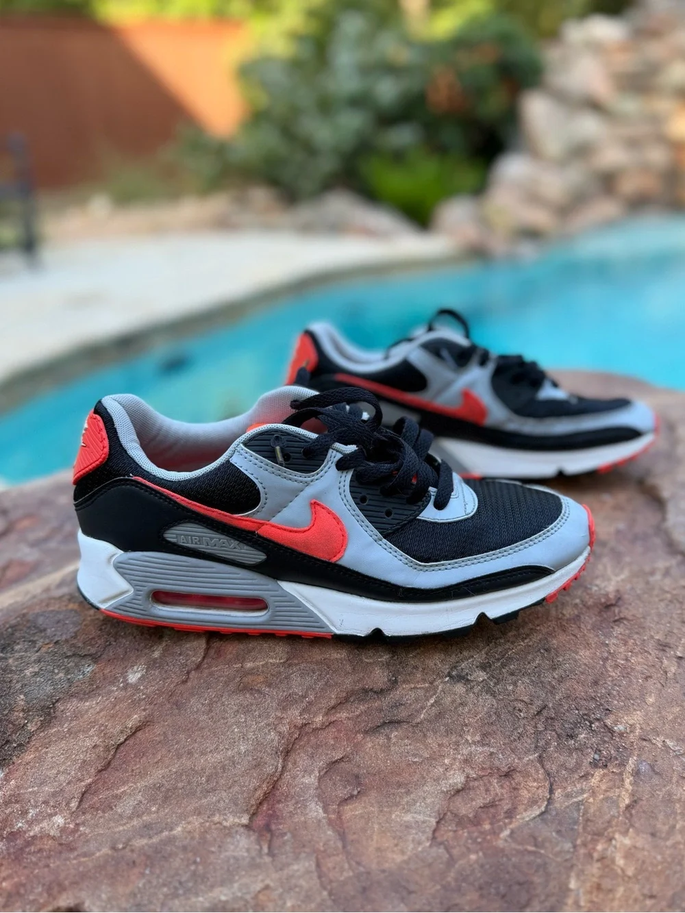 Nike Air Max 90 ‘Radiant Red’ Sneaker Size9